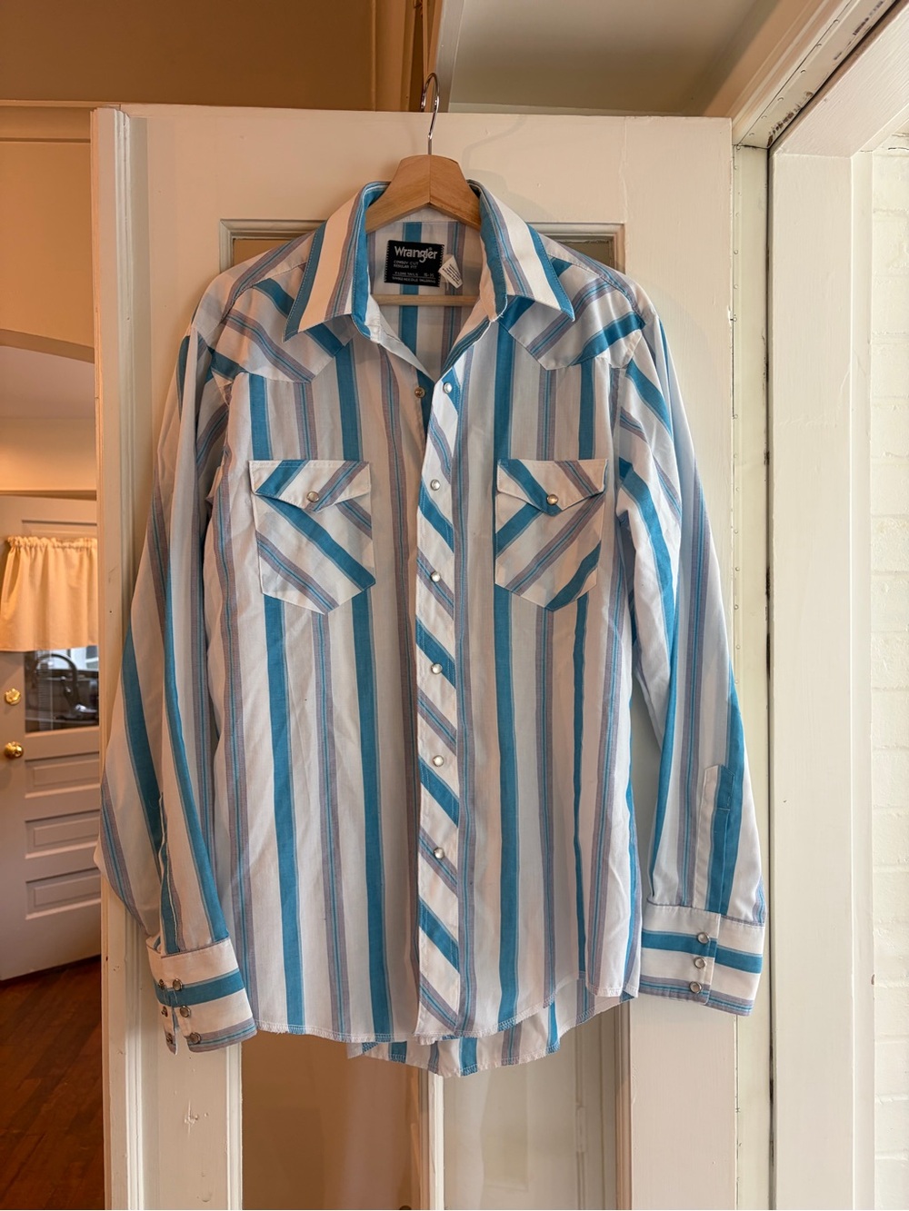 Wrangler Blue & White Striped Western Pearl Snap Shirt